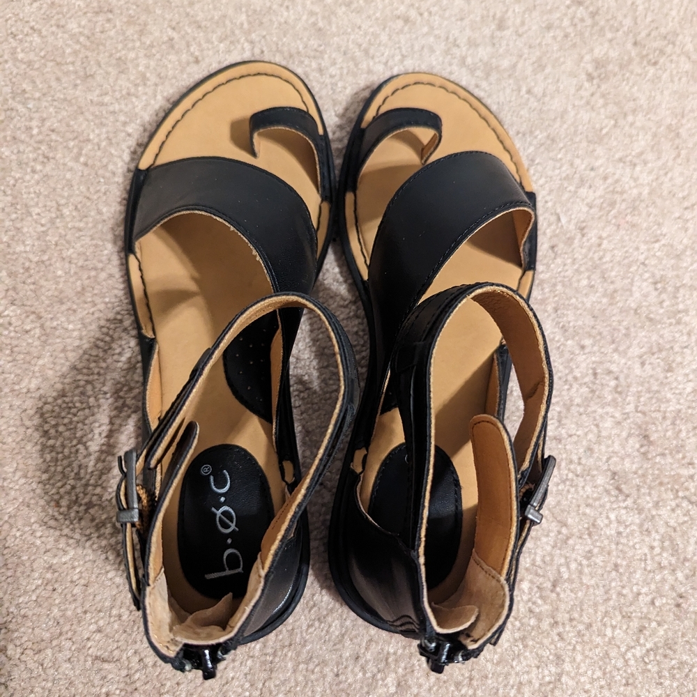 BOC black sandals